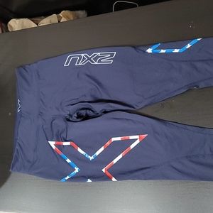 Women's 2XU Large compression leggings